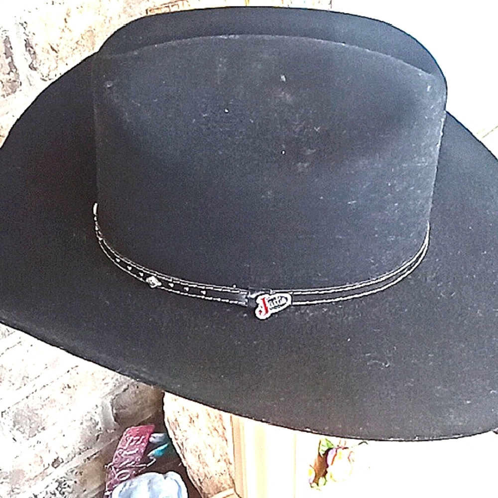 Justin Black Hills 2X Wool Cowboy Hat. EUC Western Texas Rodeo Style Make Offer